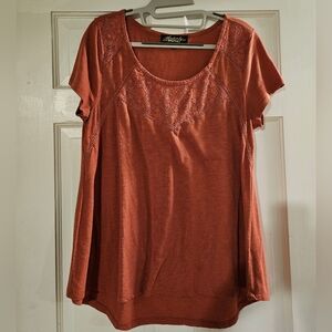 Rose-colored relaxed T-shirt